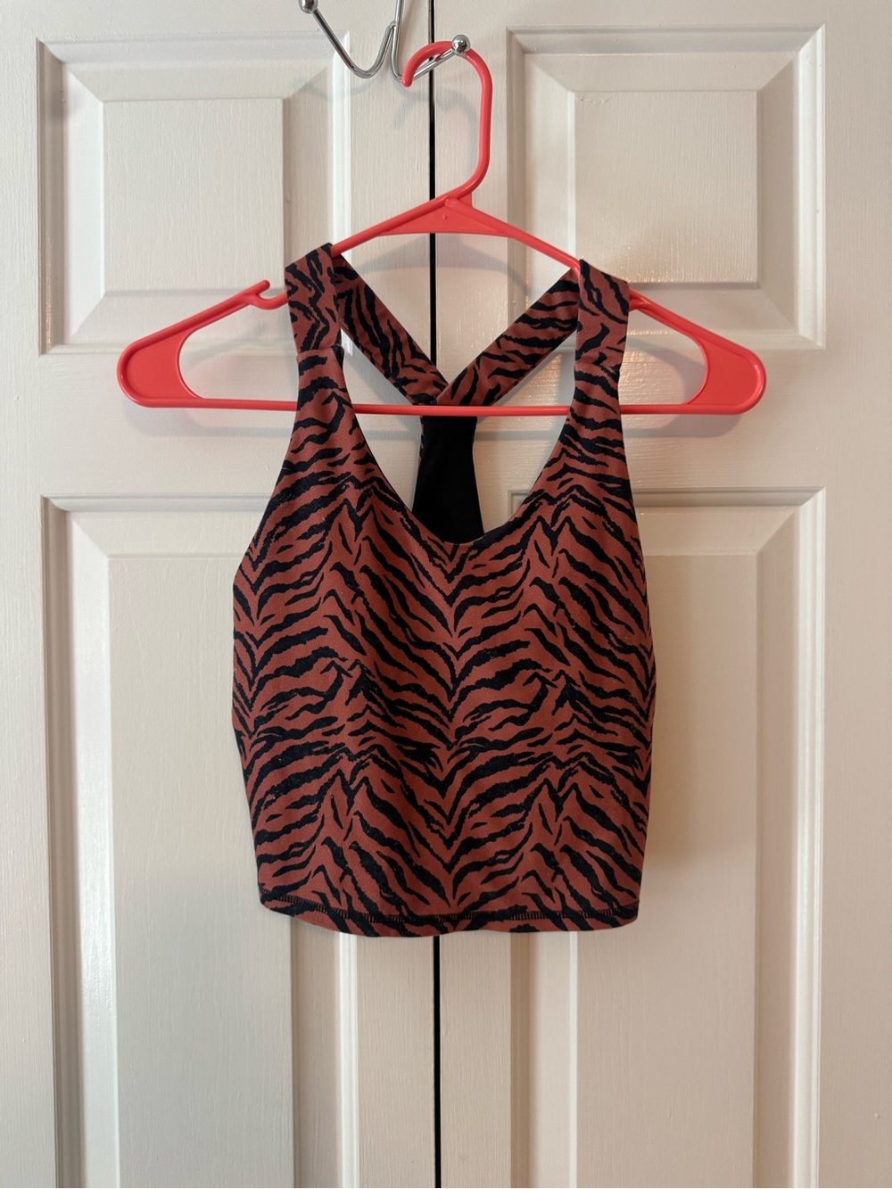 Tiger print athletic sports crop tank top